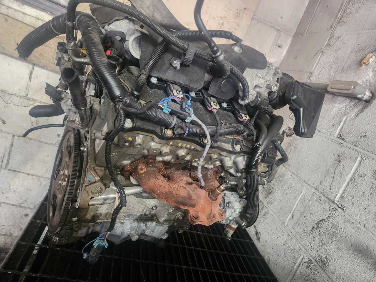 2011 BUICK LACROSSE 6cyl Gasoline 3.6 ENGINE ASSEMBLY - 413388 — photo 3