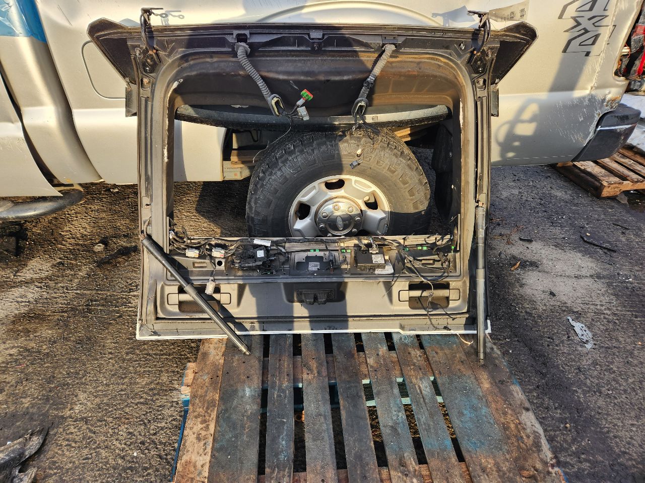 2016 LAND ROVER RANGE ROVER 8 cyl Supercharged 5.0 Decklid  Tailgate - 413494