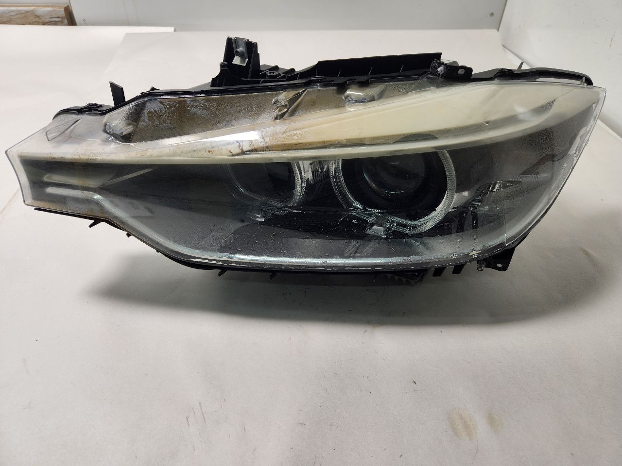 2015 BMW 328i Left HEADLAMP ASSEMBLY - 413564
