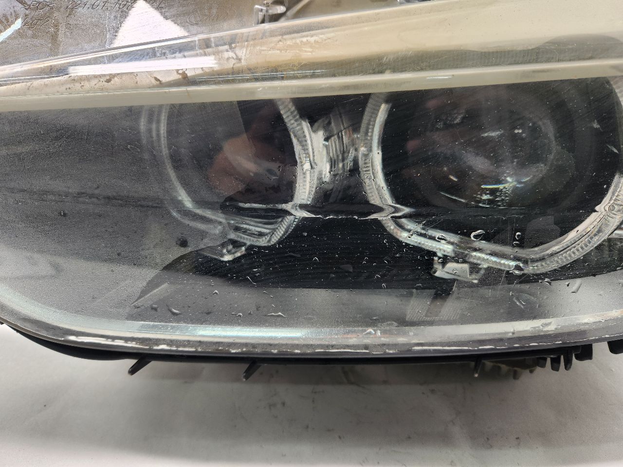 2015 BMW 328i Left HEADLAMP ASSEMBLY - 413564 — photo 2