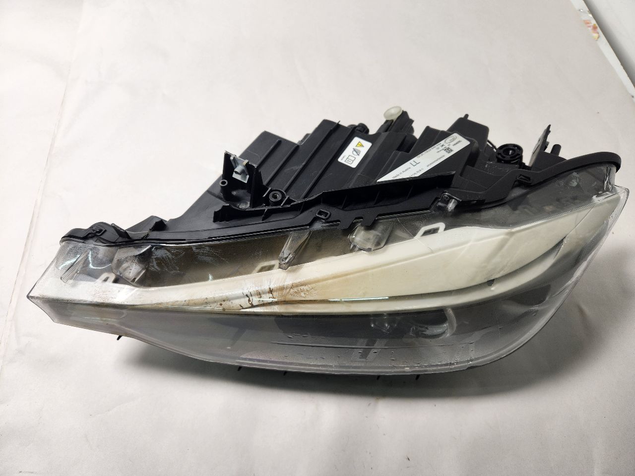 2015 BMW 328i Left HEADLAMP ASSEMBLY - 413564 — photo 3