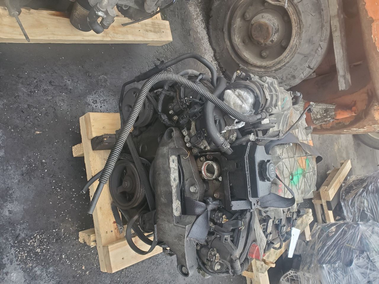 2011 BUICK LACROSSE 6cyl Gasoline 3.6 ENGINE ASSEMBLY - 413688 — photo 3