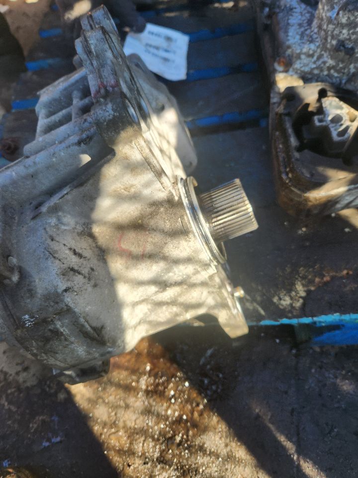 2012 MITSUBISHI OUTLANDER 4cyl Gasoline 2.4 TRANSFER CASE ASSY - 414314 — photo 4
