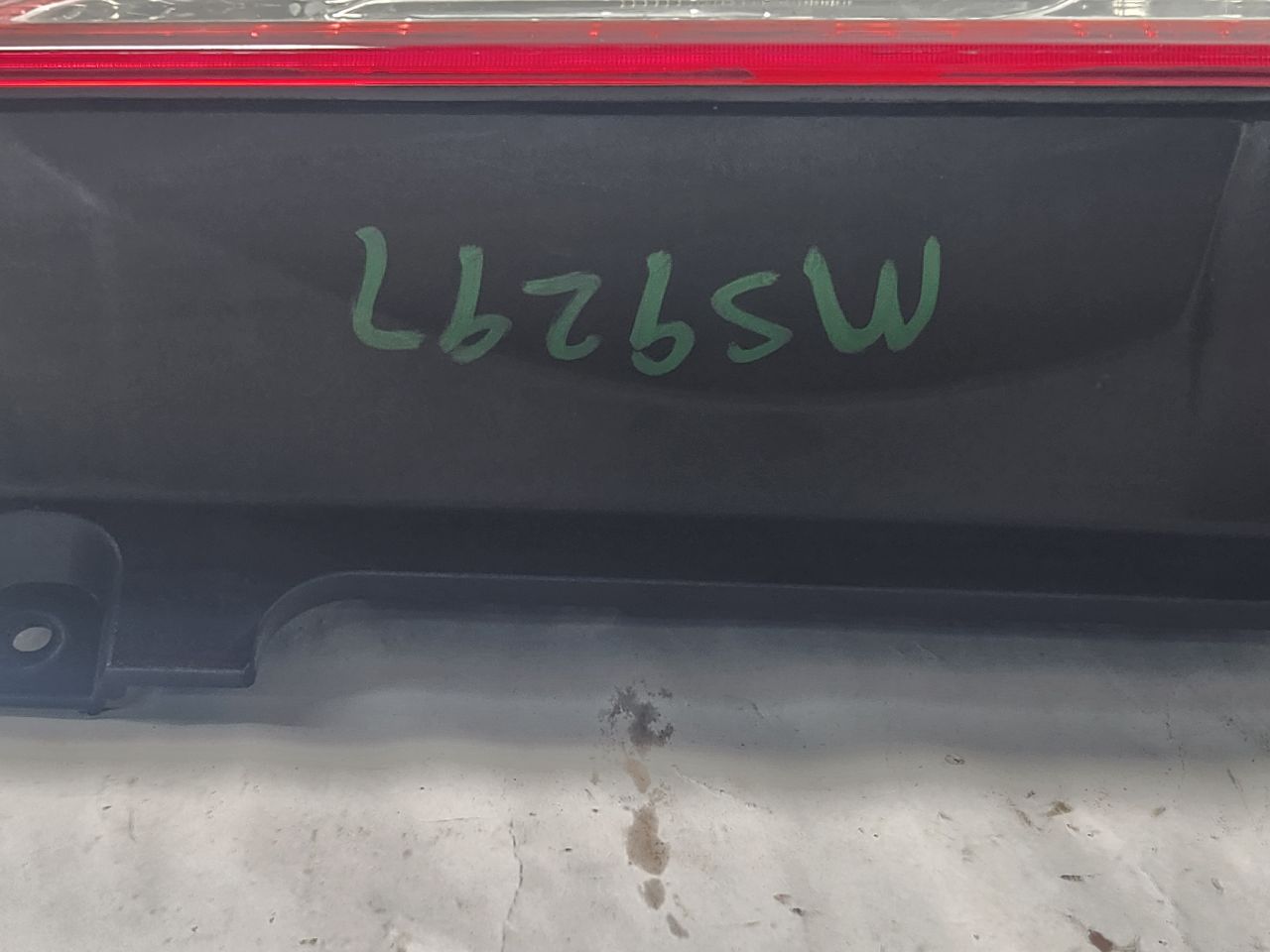 2019 FORD TRANSIT 350 Left TAIL LAMP - 414418 — photo 3
