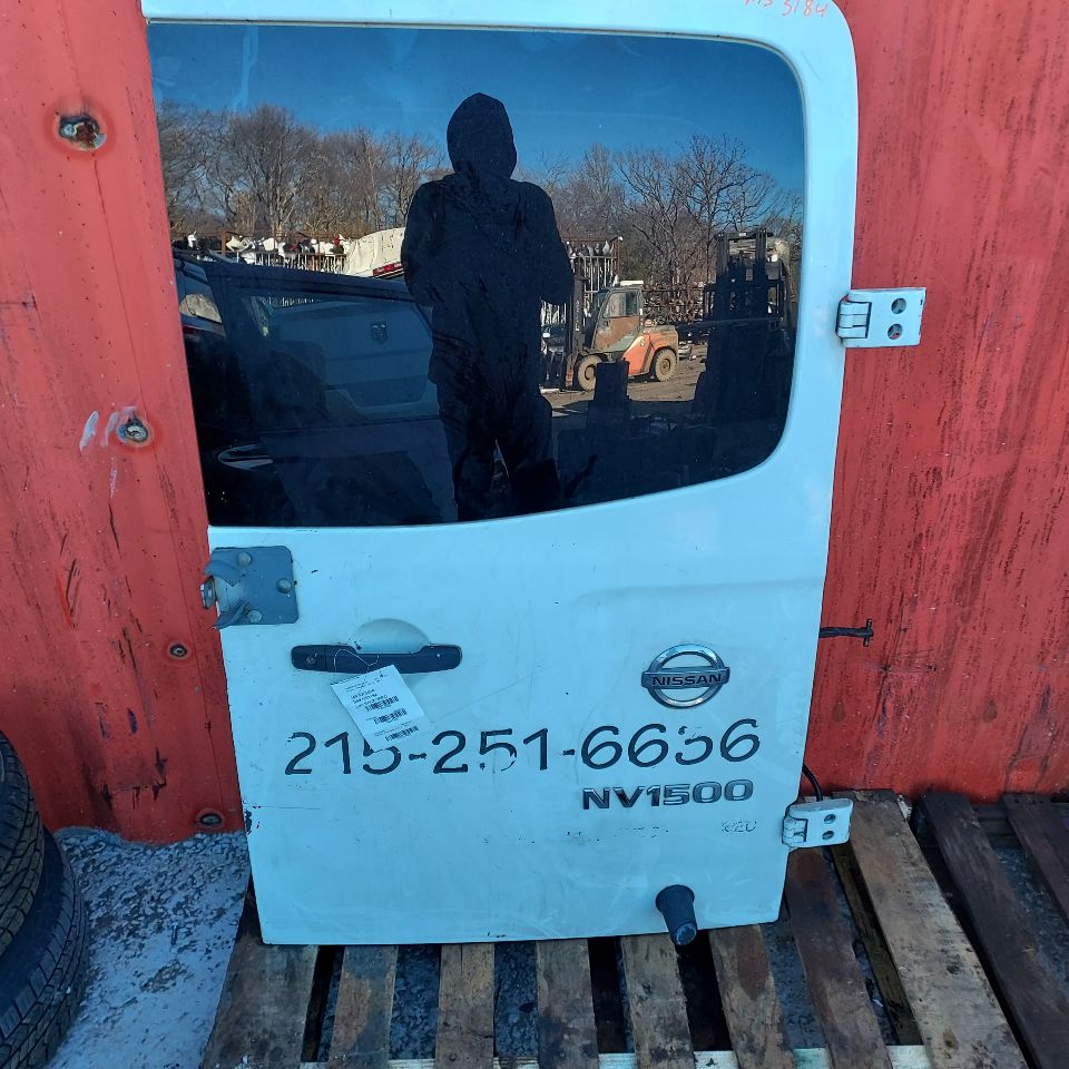 2013 NISSAN NV 1500 6cyl Gasoline 4.0 Right Dr Assm, Rear Back - 414592