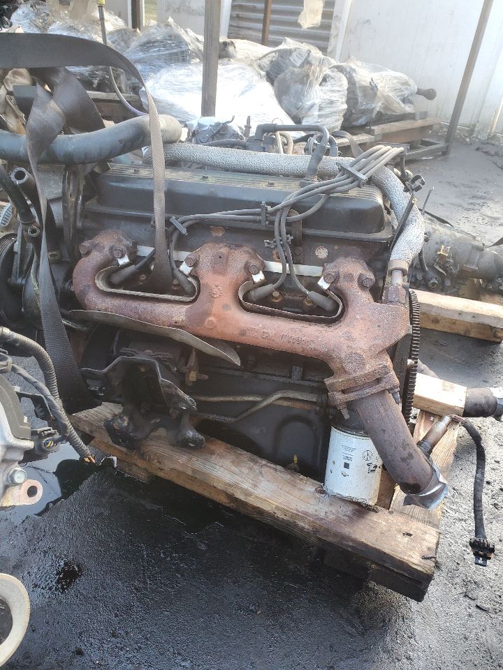 2000 CHEVROLET VAN 5.7L 8cyl Gasoline ENGINE ASSEMBLY - 415099 — photo 5