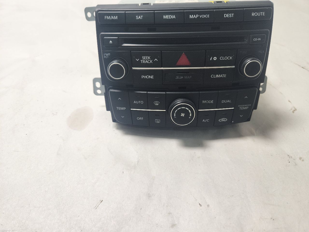 2014 HYUNDAI SONATA 4cyl Gasoline 2.4 PZEV Radio Audio - 416036 — photo 1