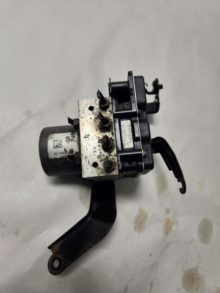 2012 ACURA RDX 2.3L 4cyl Gasoline VVT Anti-lock Brake Pts - 416068 — photo 2