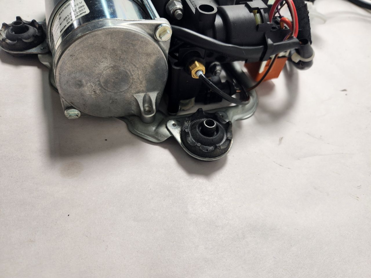 2008 BMW 760i Susp Comp Pump - 416155 — photo 4