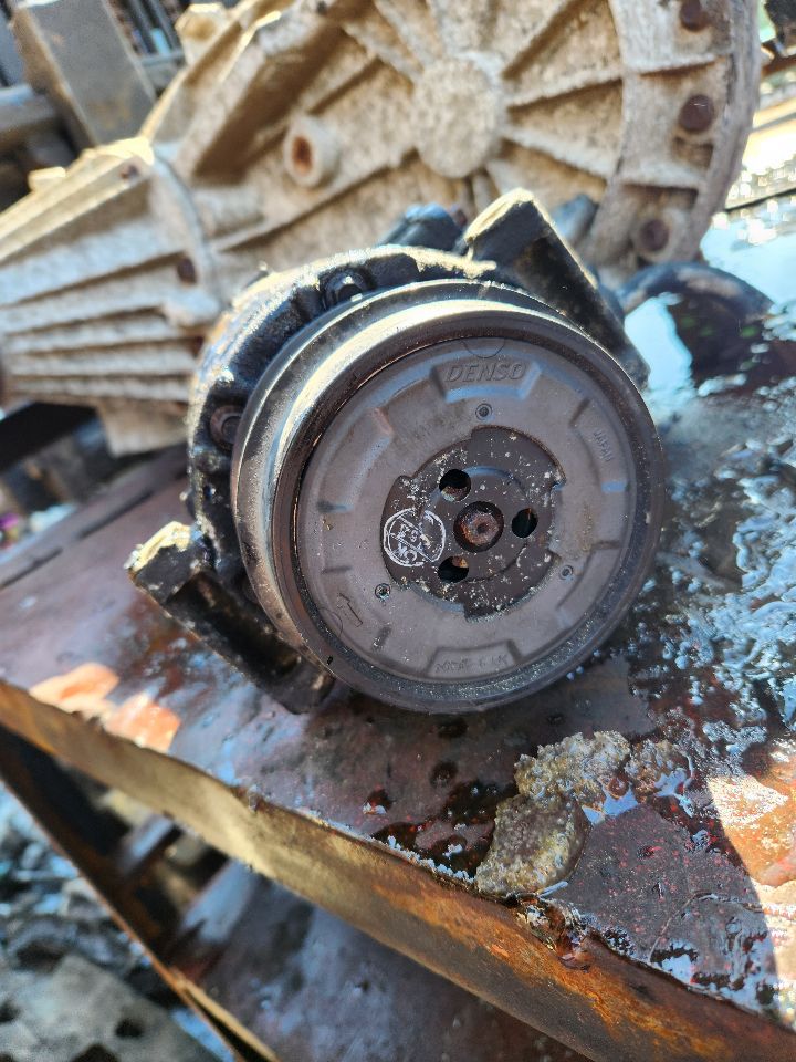 2011 MERCEDES-BENZ GL-CLASS AC COMPRESSOR - 416296 — photo 4
