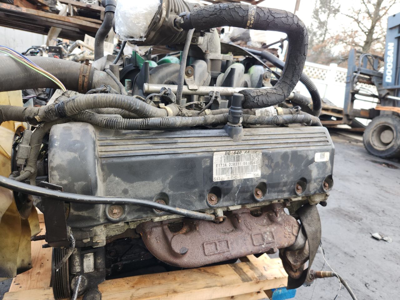 2011 FORD E350 VAN 5.4L 8cyl Gasoline ENGINE ASSEMBLY - 416762 — photo 5