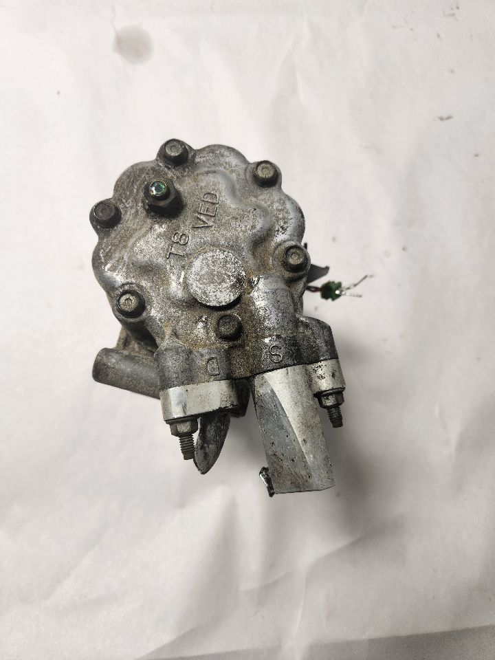 2009 MINI COOPER COOPER 4cyl Gasoline 1.6 AC COMPRESSOR - 417121 — photo 1