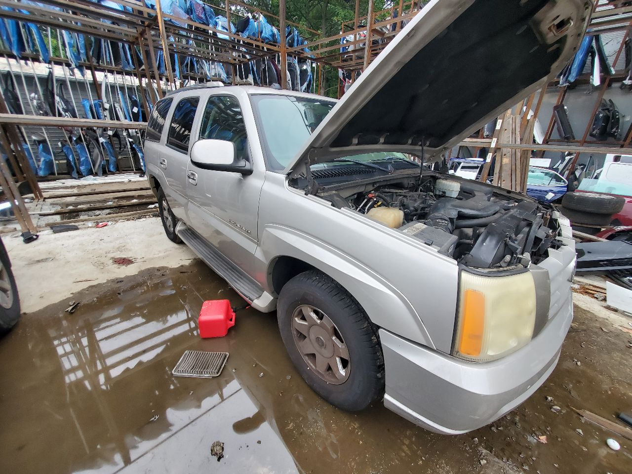 2004 CADILLAC ESCALADE 8cyl Gasoline 6.0 ALTERNATOR - 417430 — photo 2