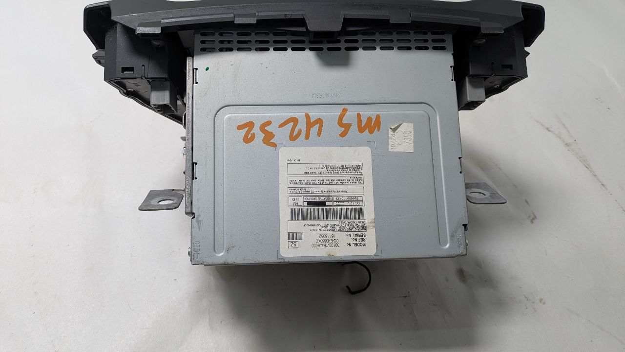 2011 ACURA TL 3.5L 6cyl Gasoline VVT Radio Audio - 418008 — photo 2