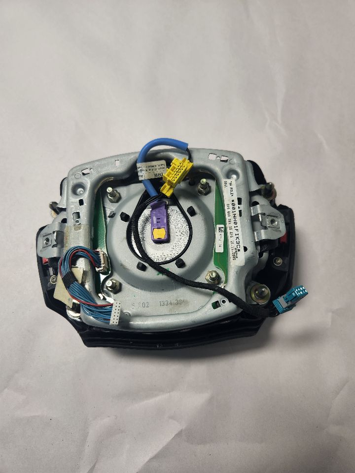 2006 AUDI A4 4cyl Gasoline Turbo 1.8 Left AIR BAG - 418097 — photo 3