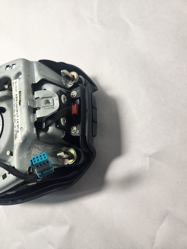2006 AUDI A4 4cyl Gasoline Turbo 1.8 Left AIR BAG - 418097 — photo 4