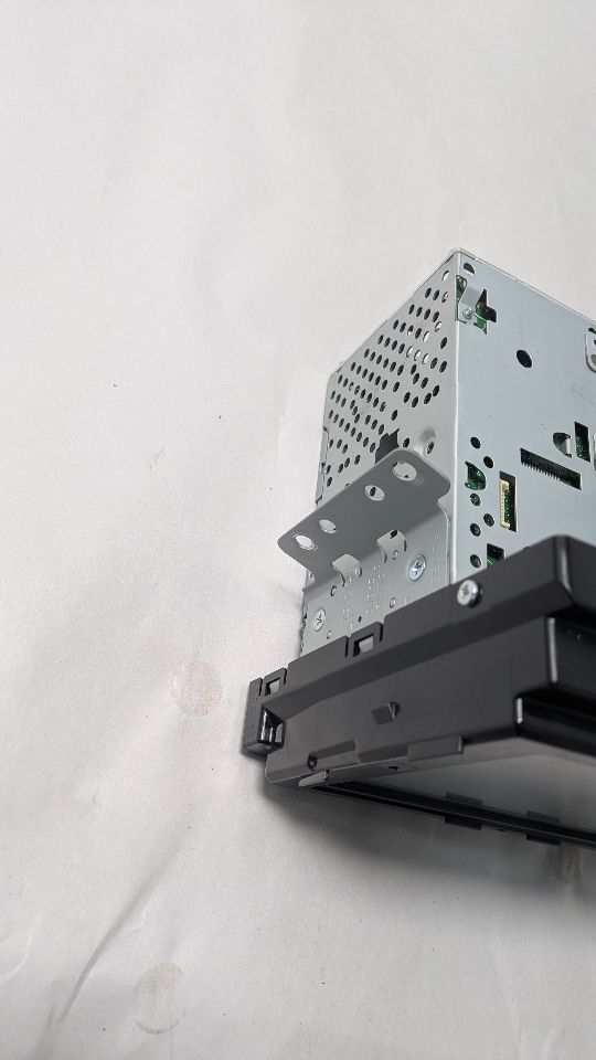 2019 HYUNDAI SONATA 2.4L 4cyl Gasoline VVT Radio Audio - 418109 — photo 3