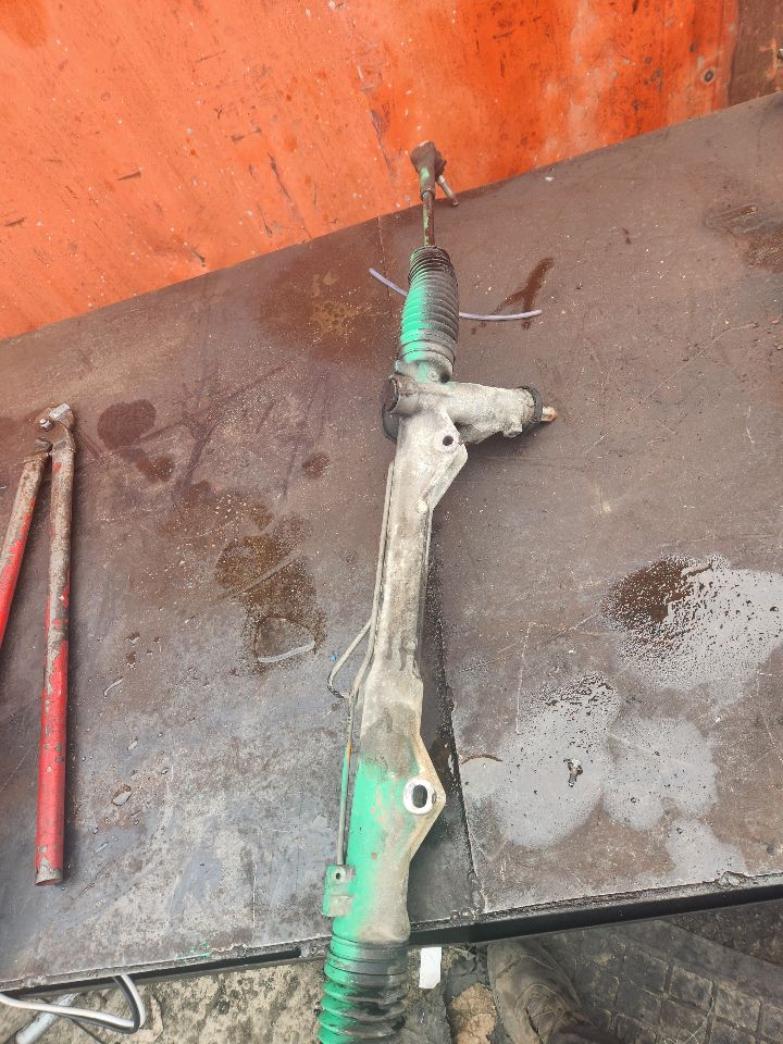 2009 FORD MUSTANG 6cyl Gasoline 4.0 STEERING GEAR RACK - 418344 — photo 4