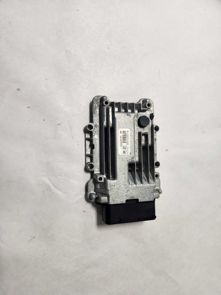 2015 HYUNDAI GENESIS 6cyl Gasoline 3.8 Chassis Cont Mod - 418445 — photo 1