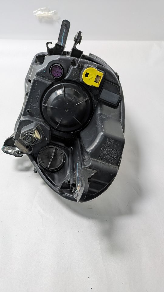2017 FIAT 500 4cyl Gasoline Turbo 1.4 Right HEADLAMP ASSEMBLY - 418598 — photo 4