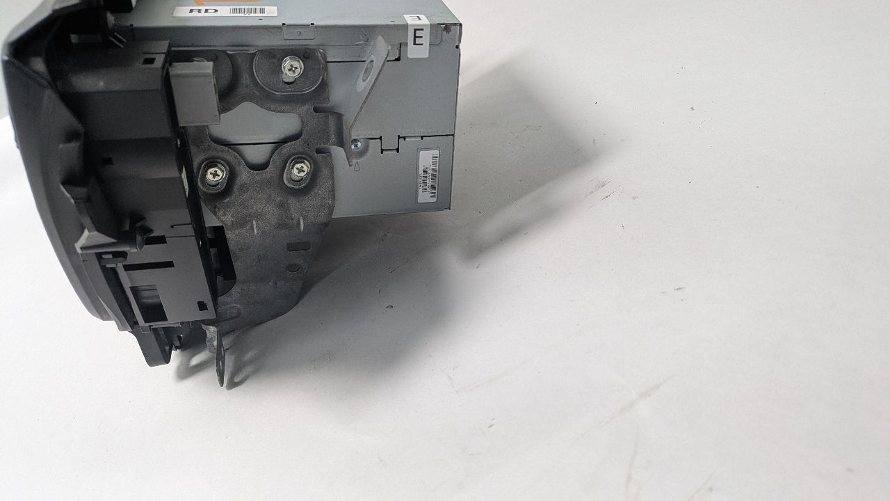 2010 ACURA TL 3.5L 6cyl Gasoline VVT Radio Audio - 418705 — photo 3