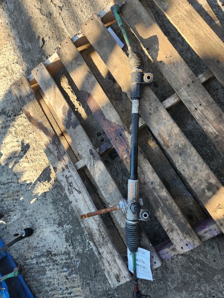 2015 CHEVROLET SPARK 4cyl Gasoline 1.2 STEERING GEAR RACK - 418726 — photo 1