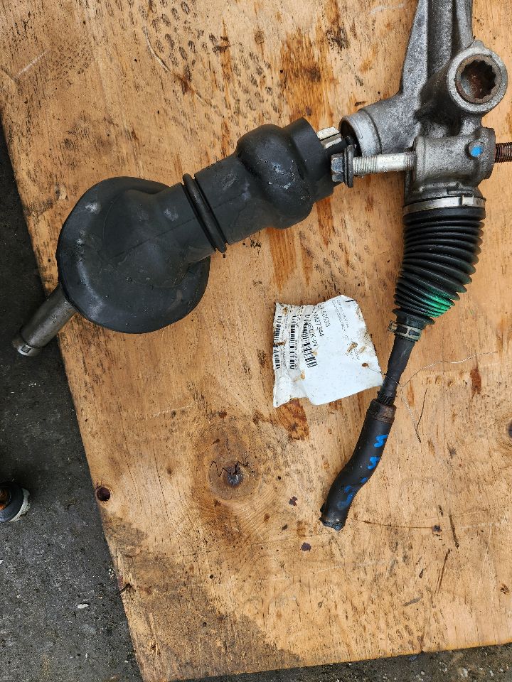 2010 LEXUS HS250H 4cyl Hybrid 2.4 STEERING GEAR RACK - 418826 — photo 2
