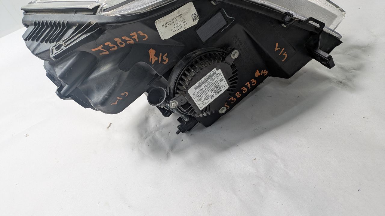 2011 CADILLAC CTS 6cyl Gasoline 3.0 Left HEADLAMP ASSEMBLY - 418931 — photo 2