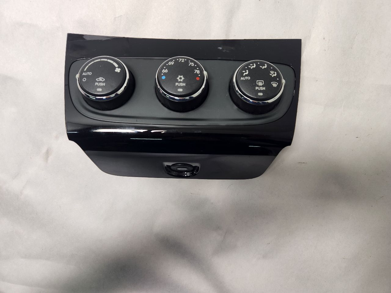 2012 CHRYSLER 200 6 cyl Gas Flex Fuel 3.6 TEMP CONTROL - 419895 — photo 1