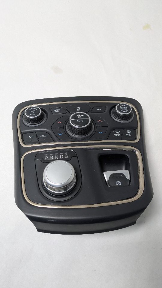 2015 CHRYSLER 200 6 cyl Gas Flex Fuel 3.6 TEMP CONTROL - 419911 — photo 1
