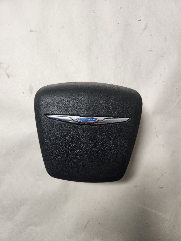 2011 CHRYSLER TOWN & COUNTRY 6 cyl Gas Flex Fuel 3.6 Left AIR BAG - 420005