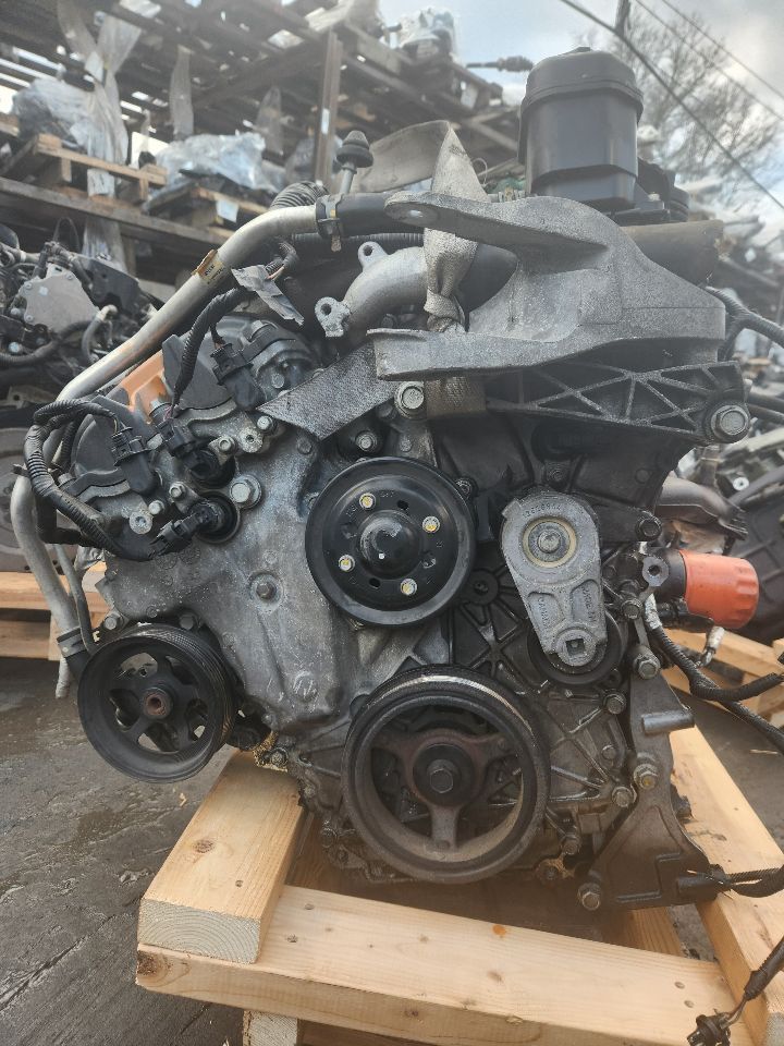 2011 CHEVROLET TRAVERSE 6cyl Gasoline 3.6 ENGINE ASSEMBLY - 420195