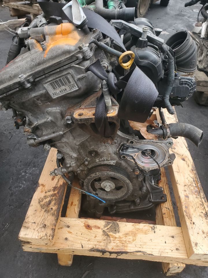 2010 TOYOTA PRIUS 4cyl Hybrid 1.8 ENGINE ASSEMBLY - 420283