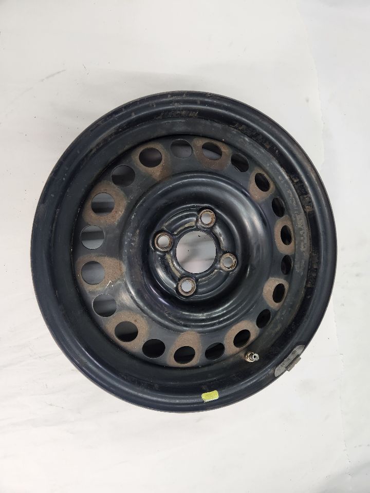 2015 NISSAN VERSA 4cyl Gasoline 1.6 DOHC WHEEL - 420406