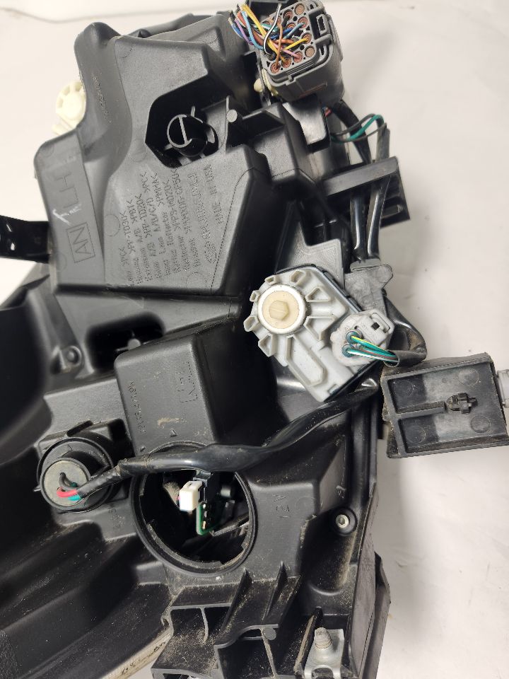 2020 SUBARU LEGACY Left HEADLAMP ASSEMBLY - 422196 — photo 6