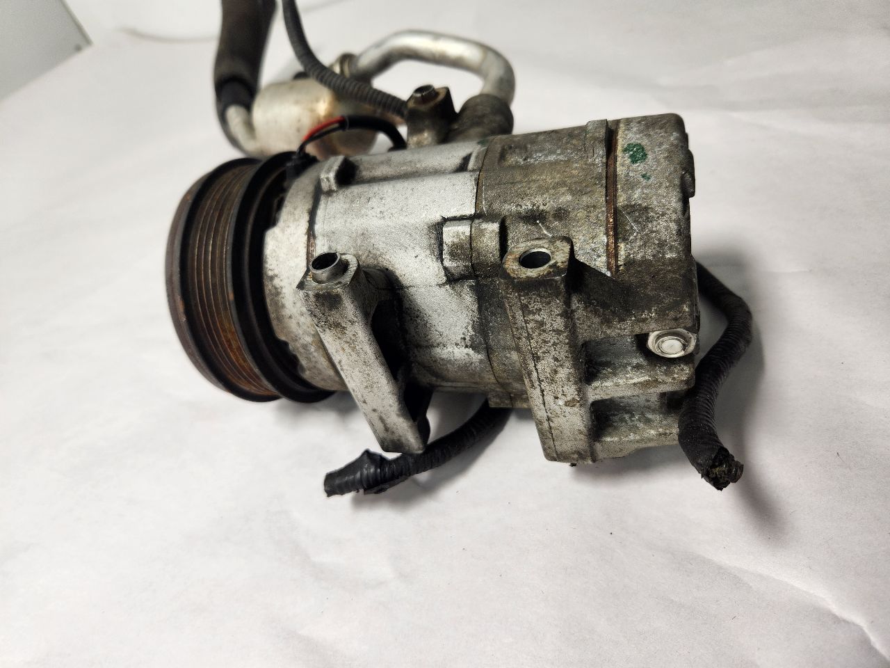 2012 FORD EXPEDITION 8cyl gas 5.4 liter flex AC COMPRESSOR - 422202 — photo 3