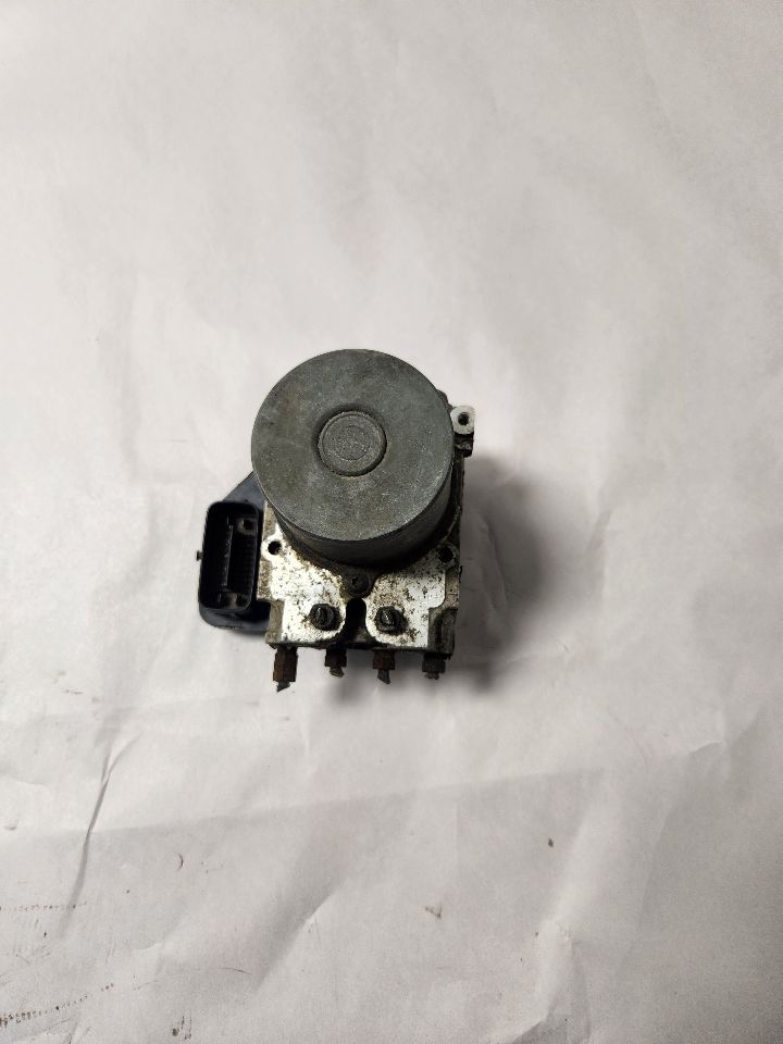 2009 SCION XB 4cyl Gasoline 2.4 Anti-lock Brake Pts - 422211
