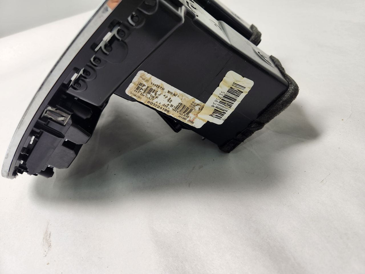 2013 CHRYSLER TOWN & COUNTRY 6cyl Gasoline 3.6 TEMP CONTROL - 423321 — photo 3