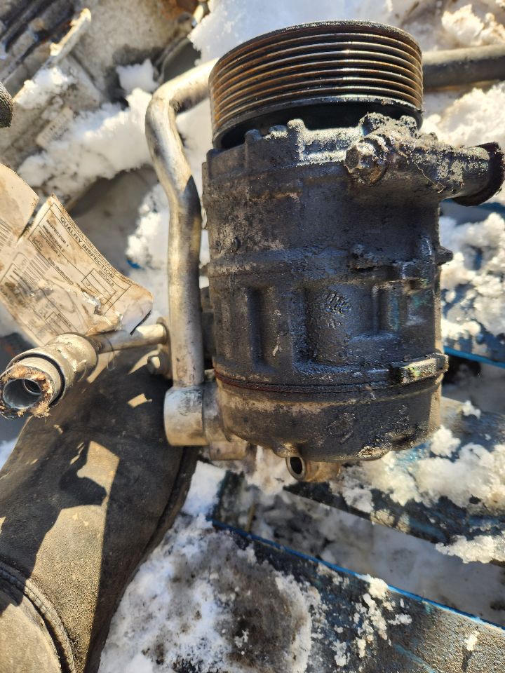 2011 BMW X3 6cyl Gasoline 3.0 Dohc AC COMPRESSOR - 423434 — photo 1