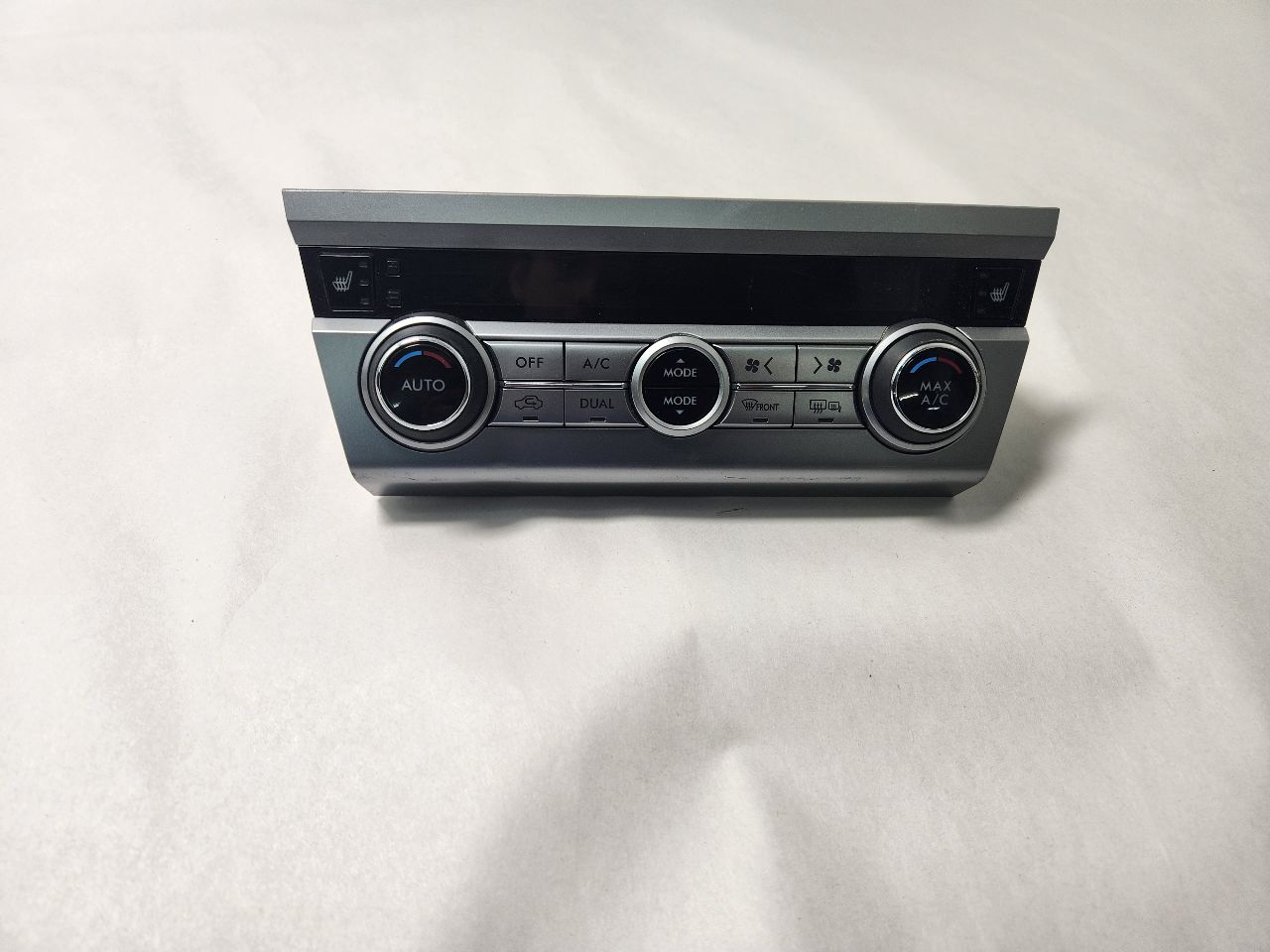 2015 SUBARU LEGACY 4cyl Gasoline 2.5 TEMP CONTROL - 423499 — photo 1