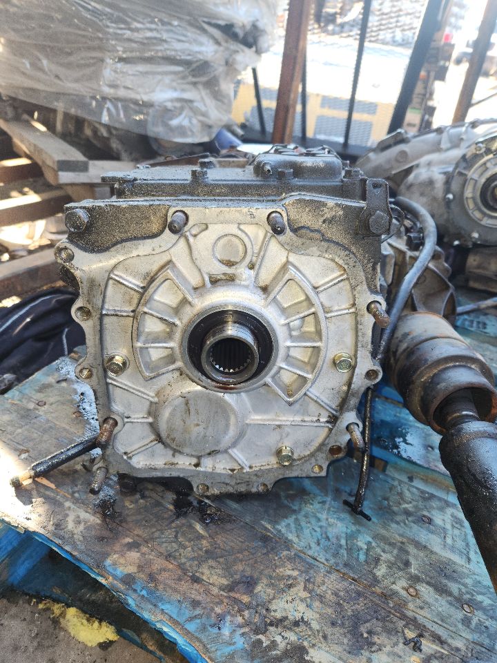 2002 MITSUBISHI MONTERO TRANSFER CASE ASSY - 423556 — photo 2