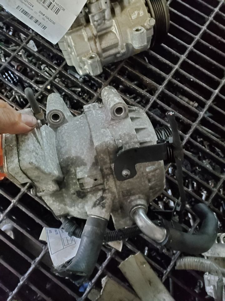 2012 KIA OPTIMA 4cyl Hybrid 2.4 ALTERNATOR - 424409 — photo 3