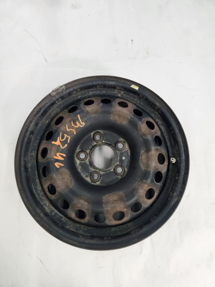 2015 NISSAN SENTRA 4cyl Gasoline 1.8 WHEEL - 425053