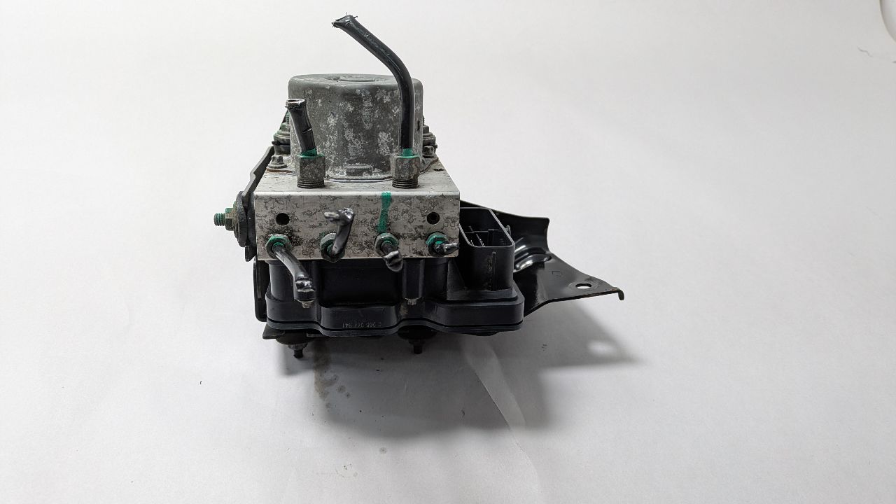 2016 NISSAN ROGUE 4cyl Gasoline 2.5 DOHC Anti-lock Brake Pts - 425085 — photo 2