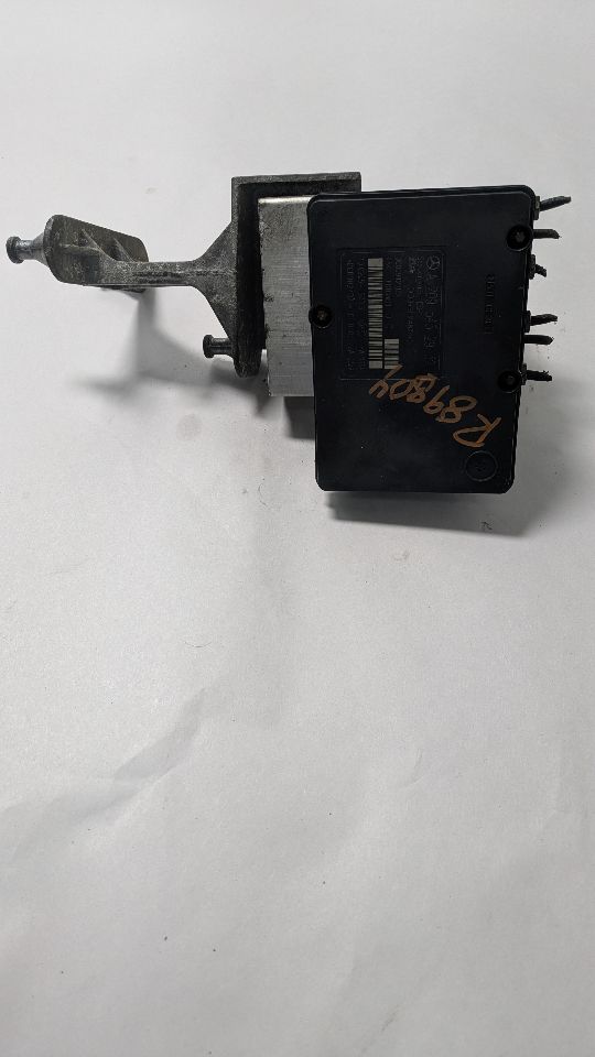 2004 MERCEDES-BENZ C-CLASS 4cyl Supercharged 1.8 Anti-lock Brake Pts - 425126 — photo 6