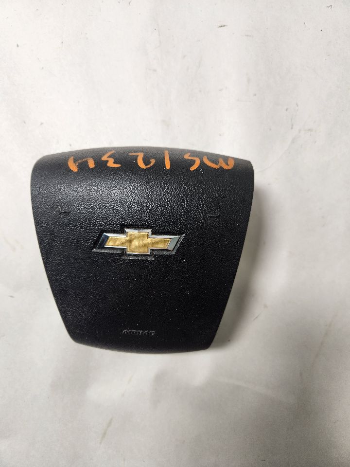 2014 CHEVROLET EQUINOX 4cyl Gasoline 2.4 Left AIR BAG - 425579 — photo 1