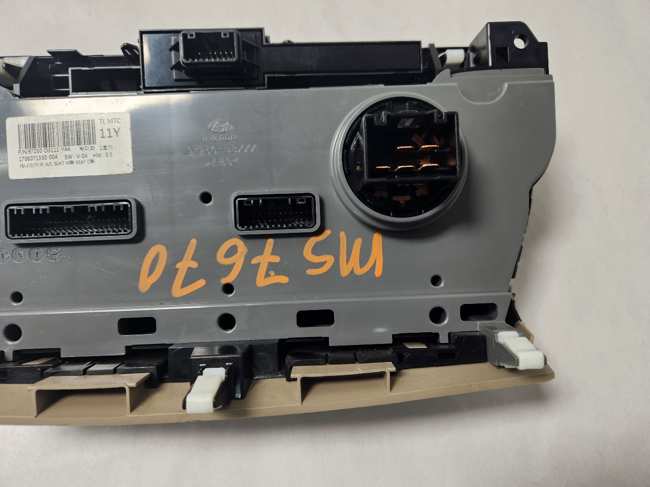 2017 HYUNDAI TUCSON 4cyl Gasoline 2.0 TEMP CONTROL - 425760 — photo 4
