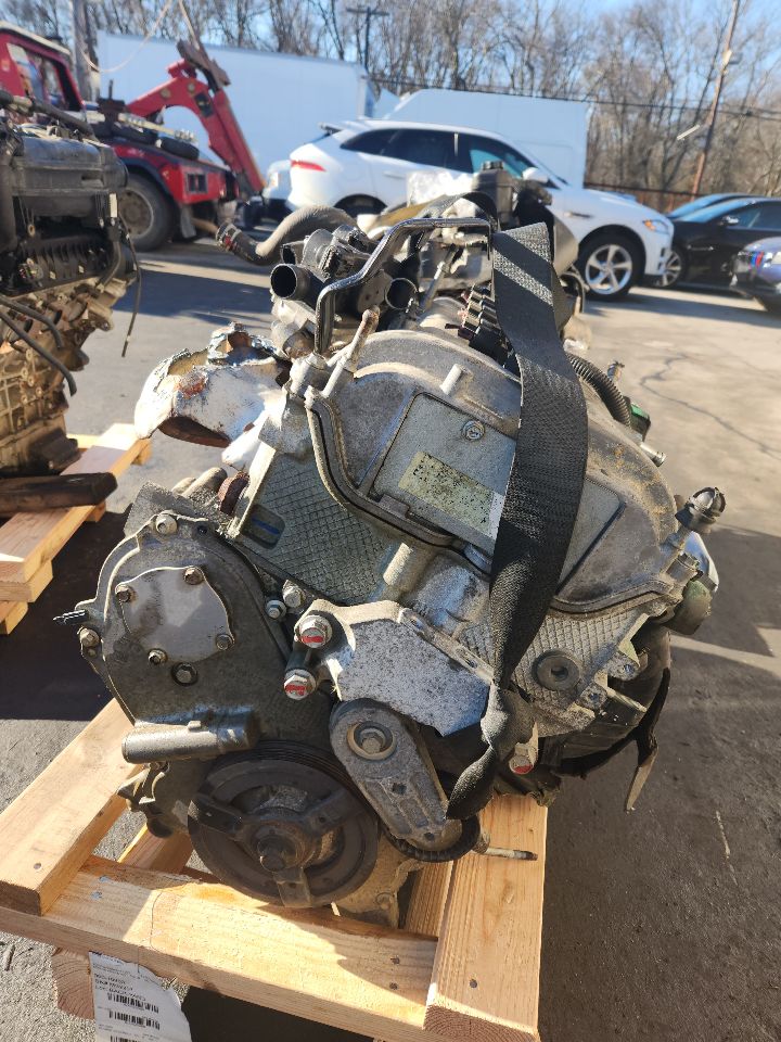 2015 GMC TERRAIN 4cyl Gasoline 2.4 ENGINE ASSEMBLY - 426066 — photo 4
