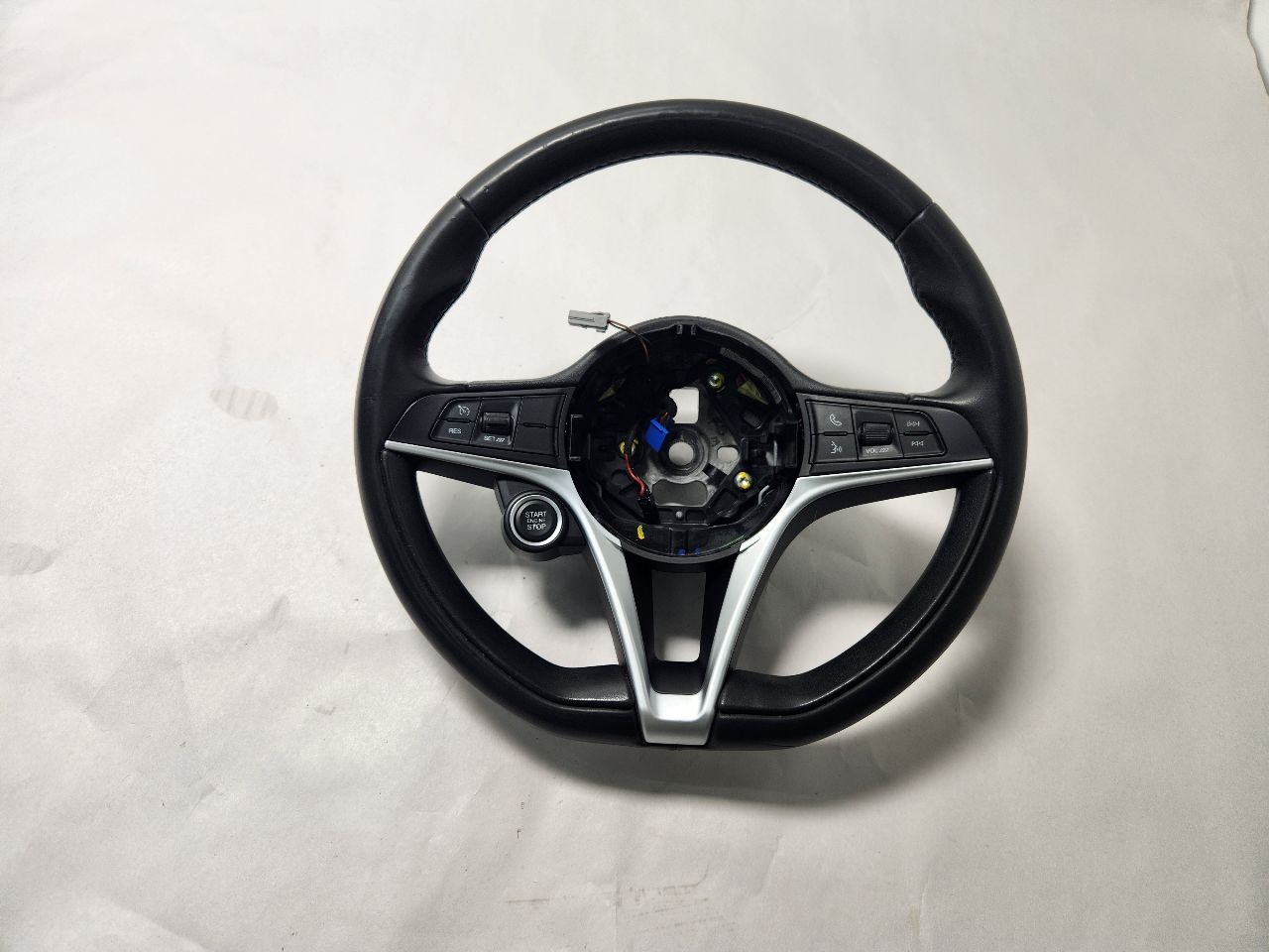2017 ALFA-ROMEO GIULIA 2.0L 4cyl Turbo Gasoline STEERING WHEEL - 426135