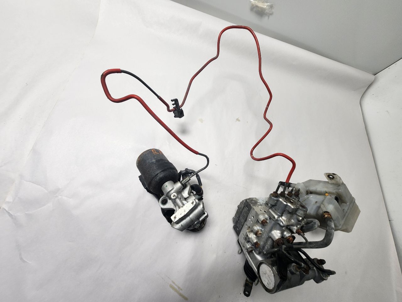 2014 TOYOTA CAMRY 4cyl Electric 2.5 Anti-lock Brake Pts - 426223